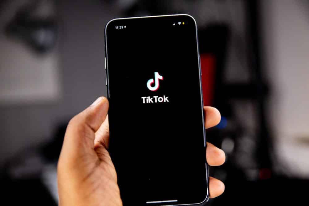 Tips on TikTok: How to Promote Your Music in 60 Seconds. The Blogging Musician @ adamharkus.com