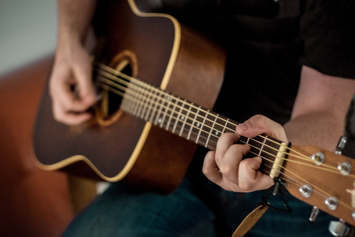 Should I Learn on Acoustic or Electric Guitar First? The Blogging Musician @ adamharkus.com. Photo by 42 North on Unsplash