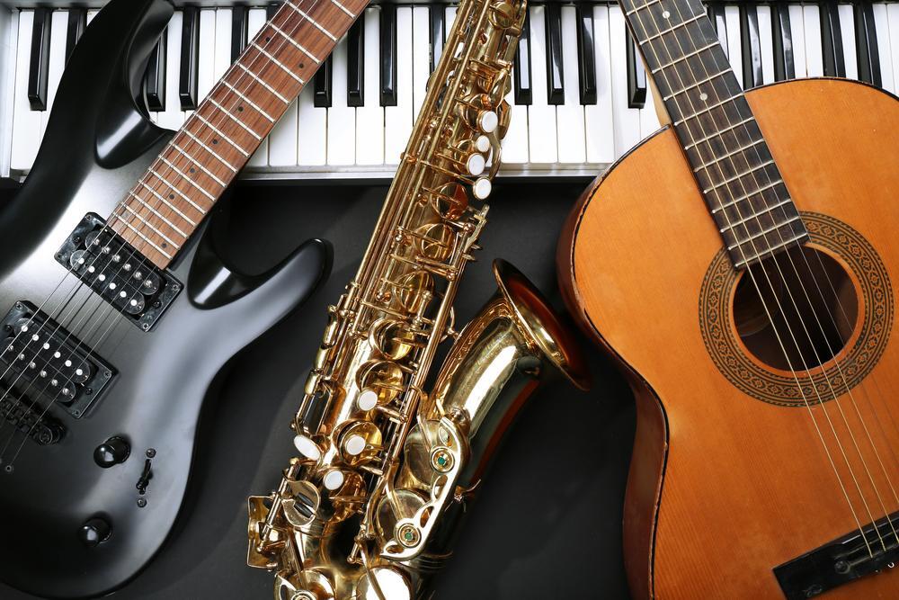 Playing it Forward. A Musician's Guide to Charity Fundraising.