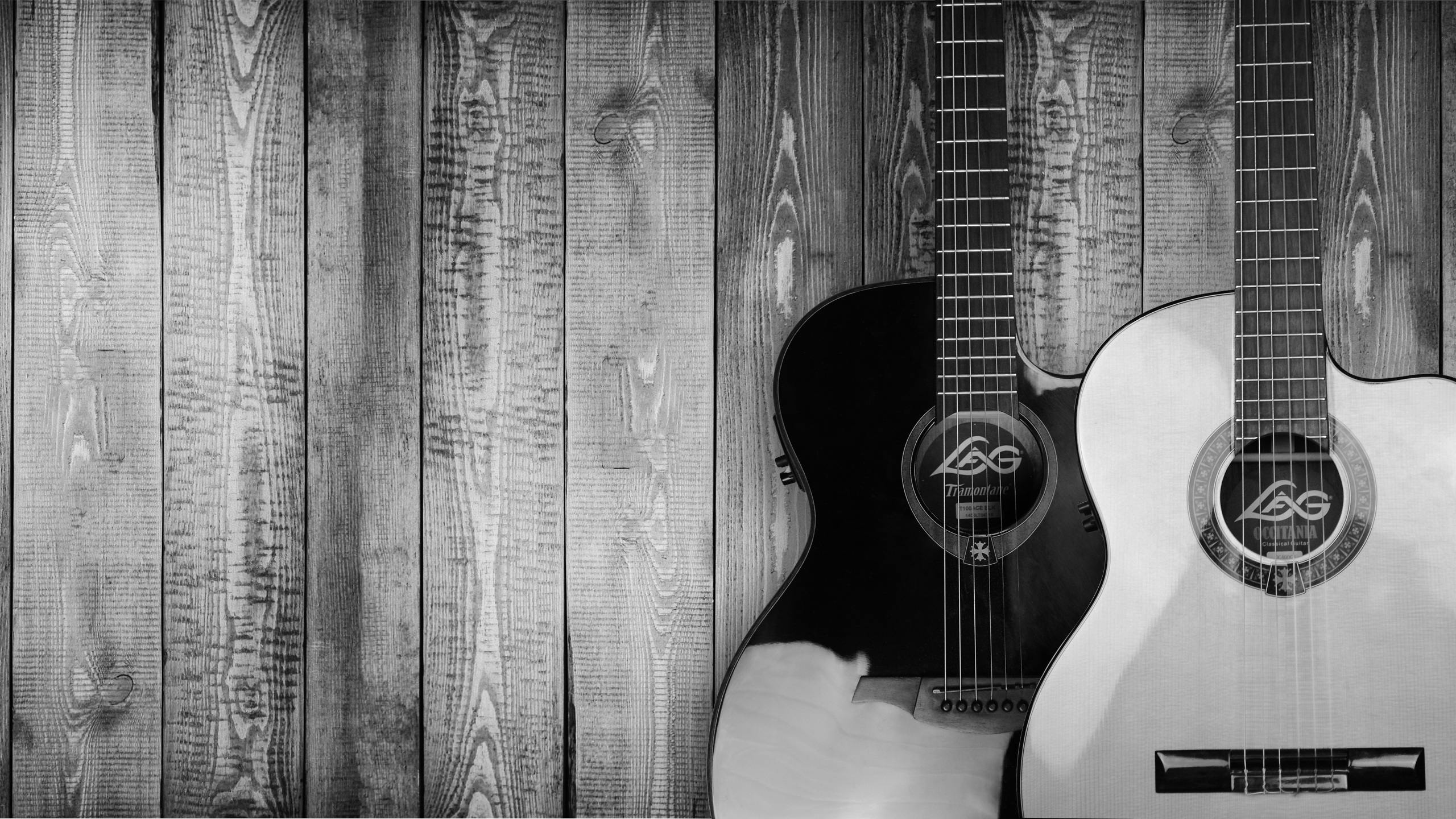 Photo by Pixabay: https://www.pexels.com/photo/two-grayscale-acoustic-guitars-290660/